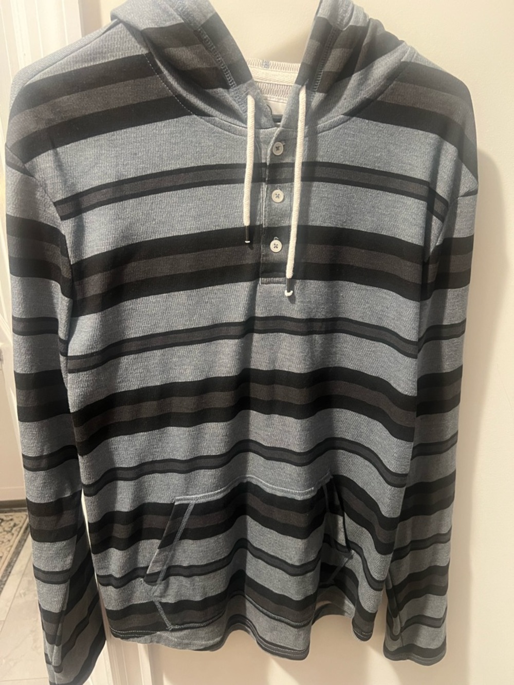 On The Byas Men's Hoodie Gray and Black Stripes.